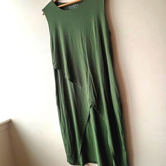 LNBF "Leave Nothing But Footprints" Hunter Green Asymmetrical Sleeveless Dress - Picture 3 of 7